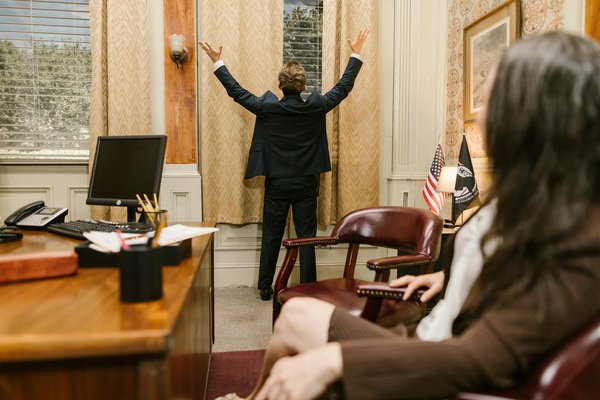 Ultimate resource for health and safety regulations in uk film production: your on-set compliance handbook